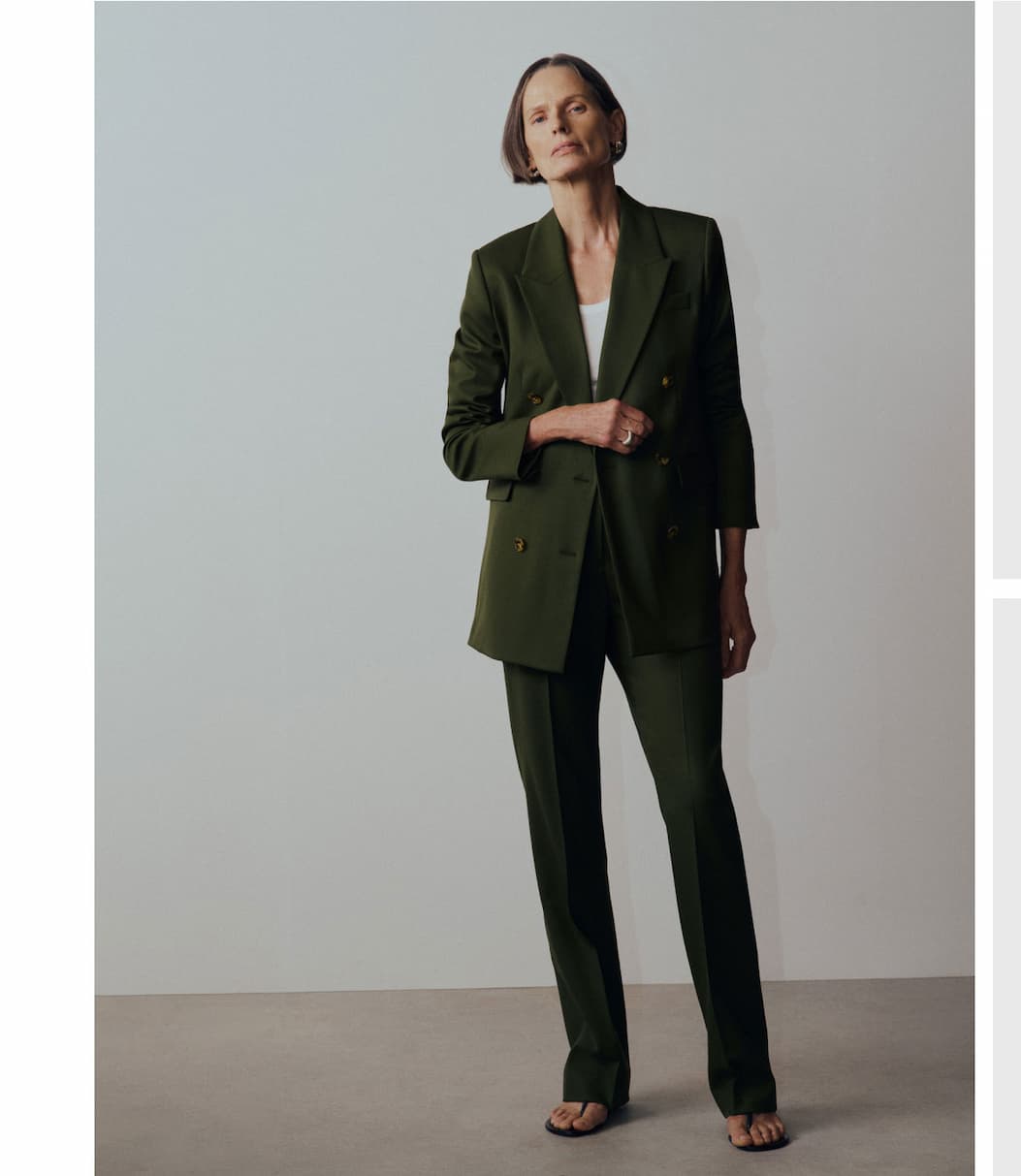 A matching Olive suit in our signature Seasonless Wool makes for a timeless, pulled-together look with understated ease. A matching Olive suit in our signature Seasonless Wool makes for a timeless, pulled-together look with understated ease.