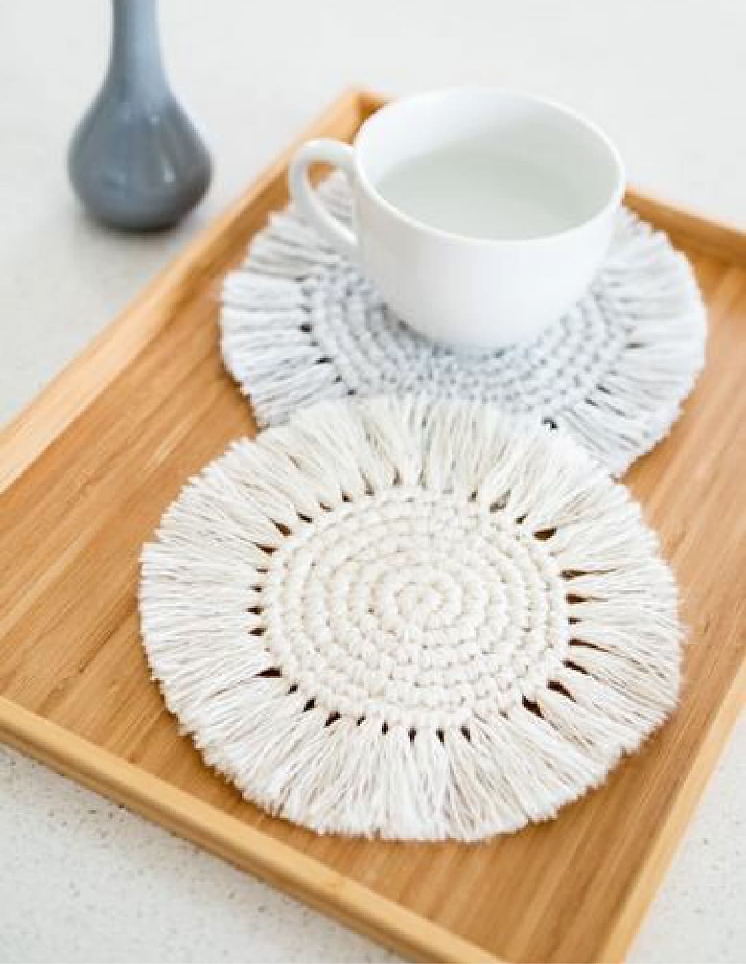 crocheted coasters >>