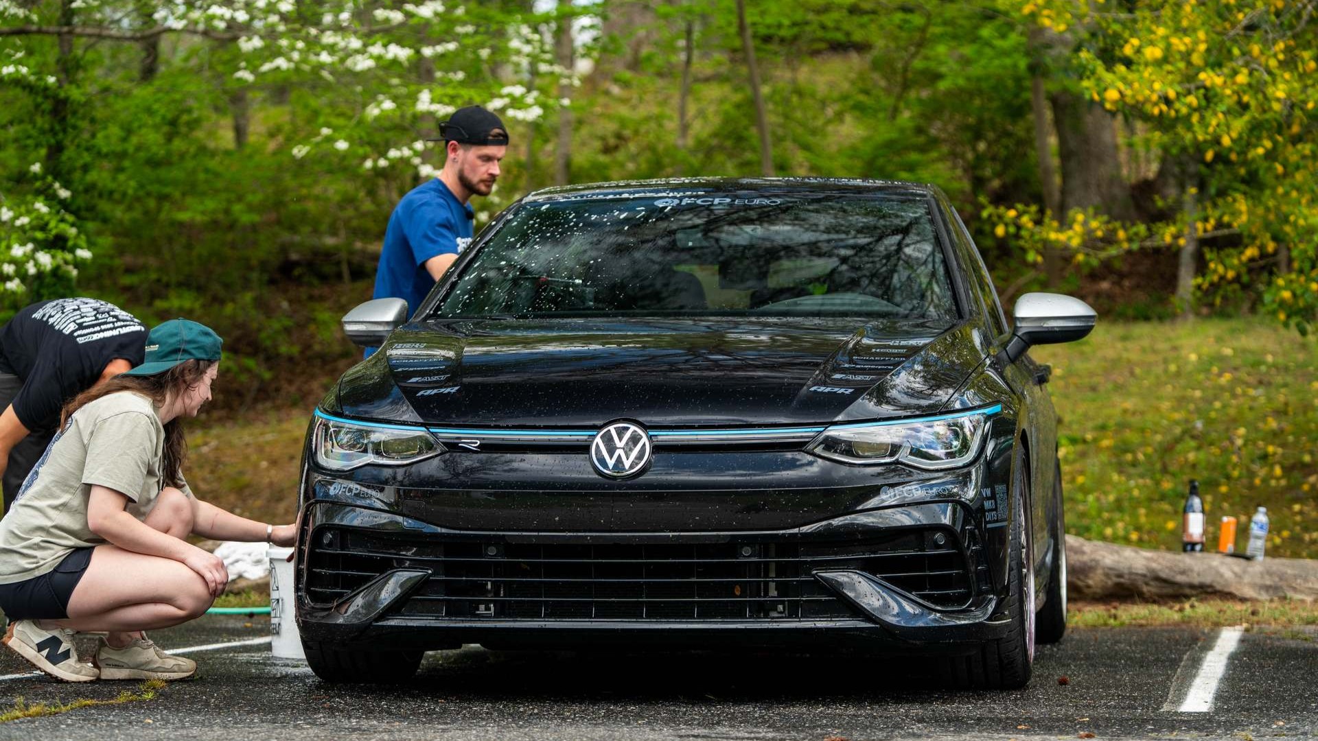 VW's Mk8 Golf R Proves Comparison Is the Thief of Joy