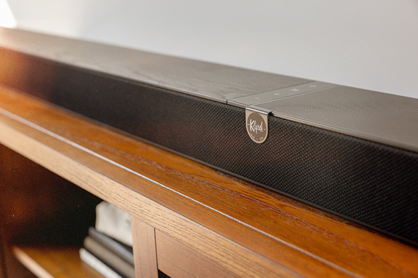 Core 300 sound bar up close