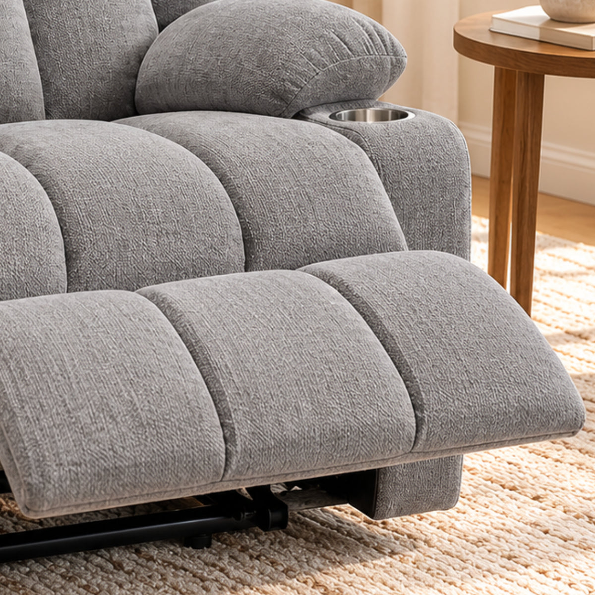 Adjustable padded footrest