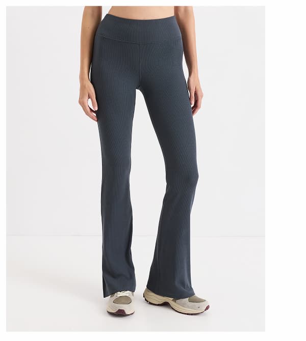 Organic On The Go-To Rib Bootcut Slit Hem Legging