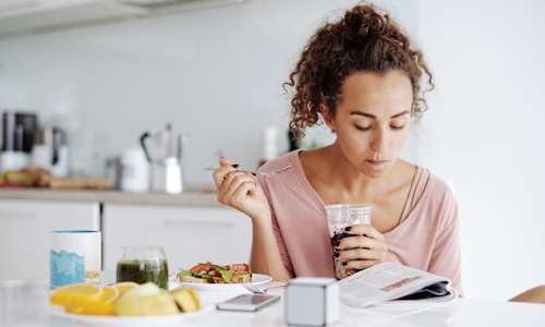 The Most Effective Weight Loss Programs Have This In Common, Study Shows