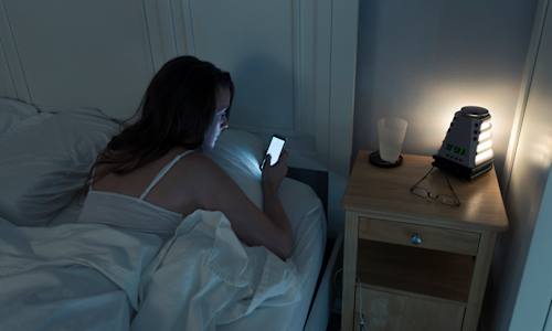 This Common Nighttime Exposure May Be Physically Reshaping Your Heart