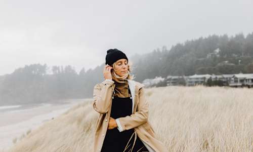 Women With This Pelvic Condition Have 2.3X Odds Of Migraines
