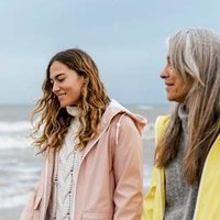 This Simple Walking Tweak May Actually Reduce Frailty, Study Finds