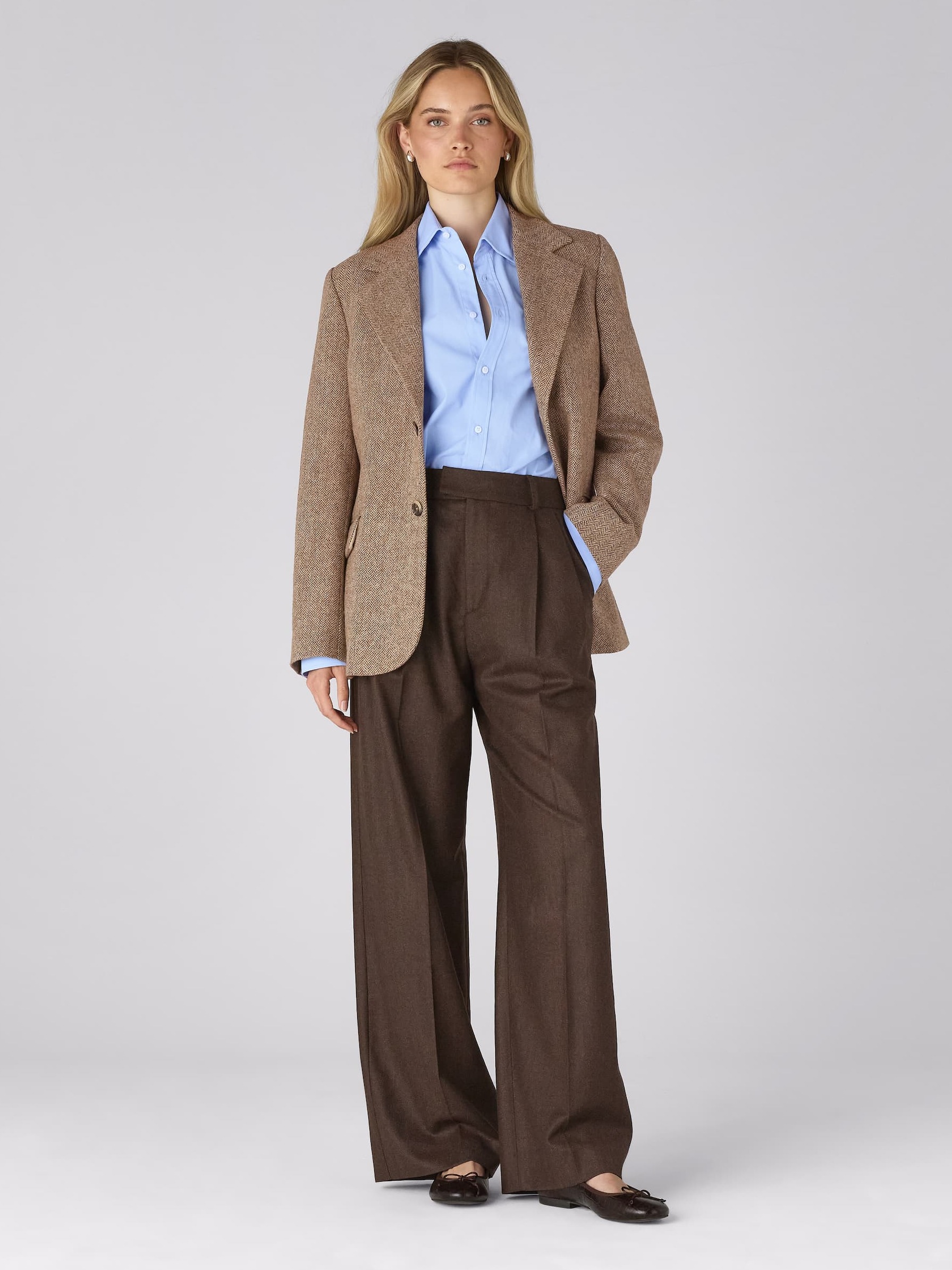 Hacking Jacket: Wool, Light Brown Herringbone