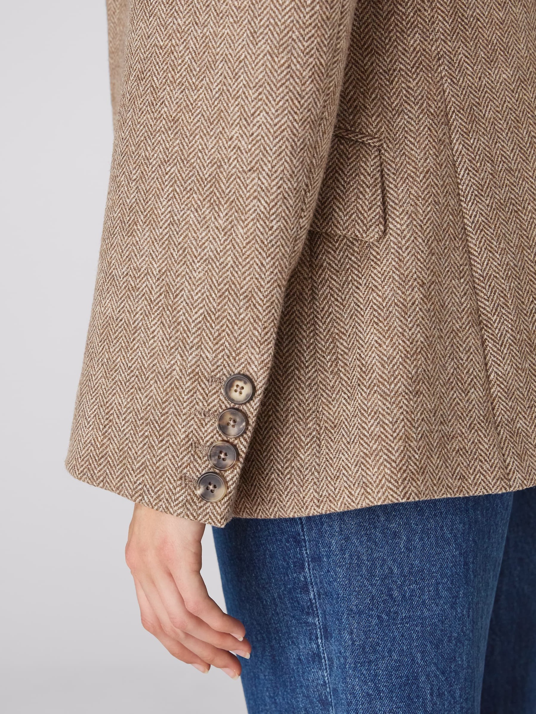 Hacking Jacket: Wool, Light Brown Herringbone