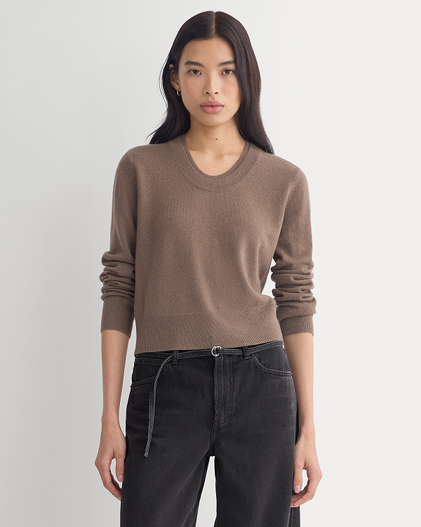 Image | Model wearing Fine Cashmere Long-Sleeve U-Neck Sweater in Deep Taupe