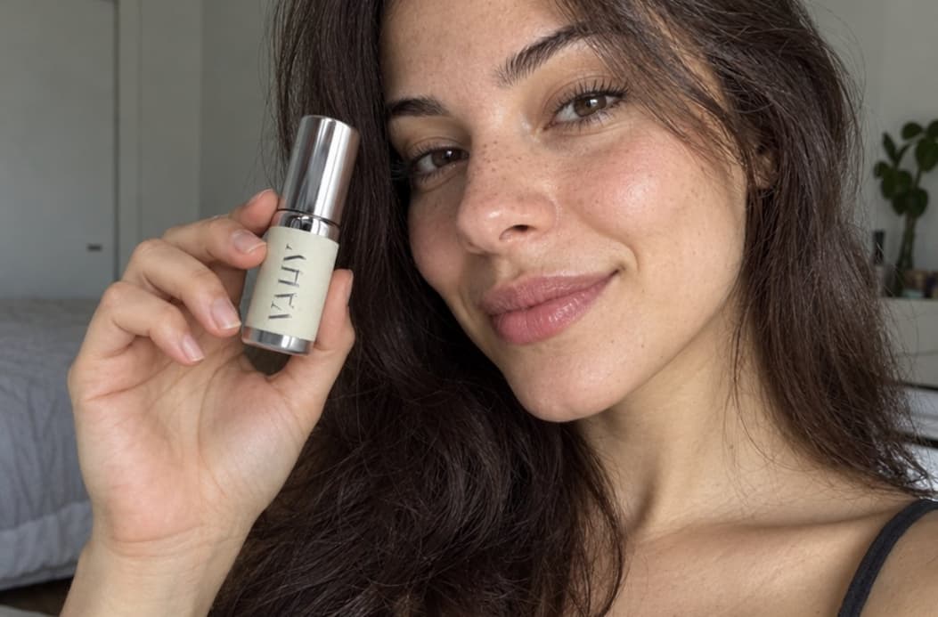 Wearing VAHY R-OIL perfume oil