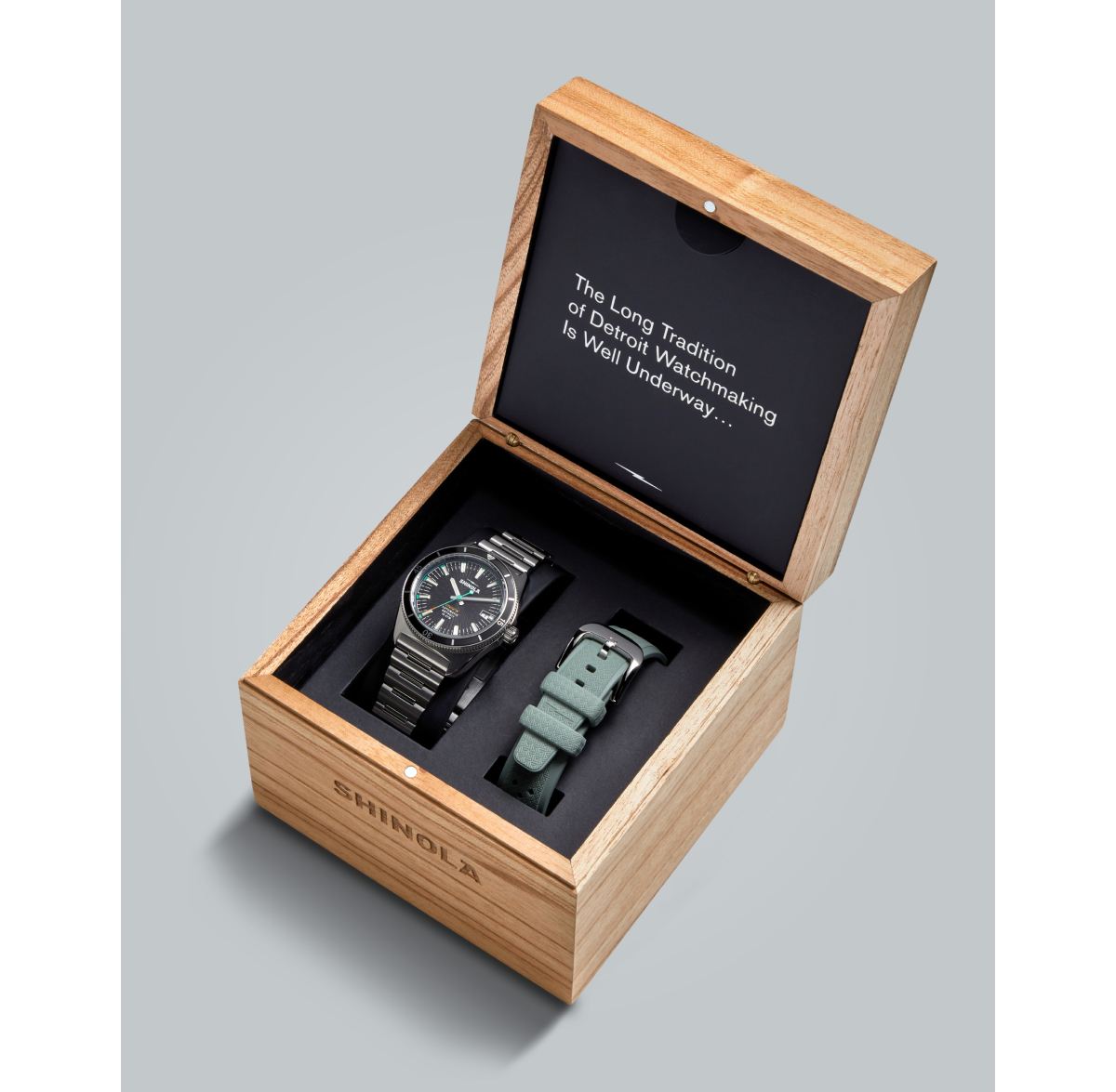 DUCK, NOW AUTOMATIC | Our adventure-ready watch, now powered by your motion with our first-ever Miyota movements. New case size. New bracelet. Same Duck do-it-all energy. | Paid media use is prohibited for images and video that feature talent (Tefi, Kareem, and Nems). | [GET ASSETS]