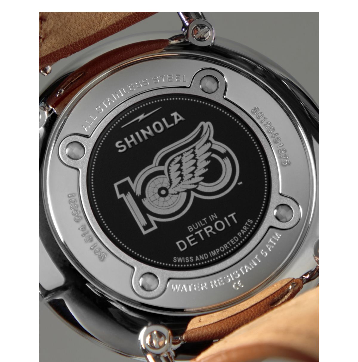 SHINOLA BUILT IN DETROIT
