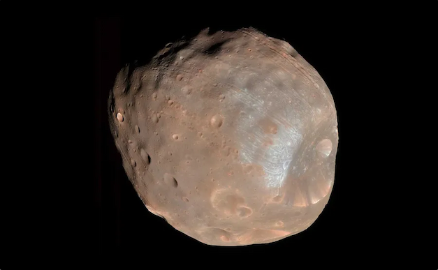 A color image of the Martian moon Phobos