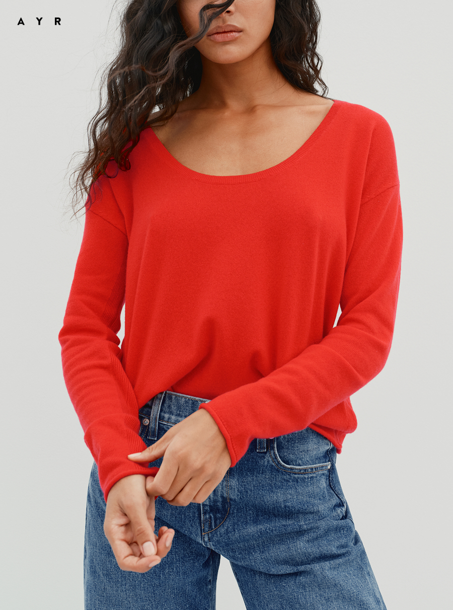 The Spero. A lightweight premium cashmere knit sweater. 